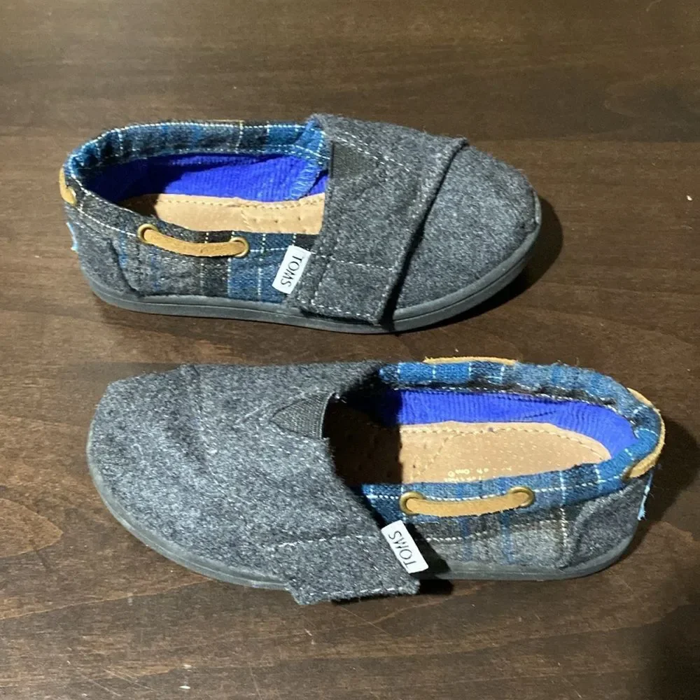 Toms shoes Bimini Gray Blue Tartan Toddler Size 9